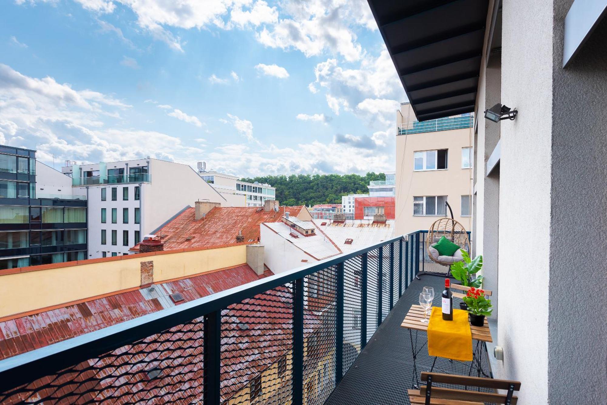 Apartments With Large Balcony, Parking Prague Luaran gambar