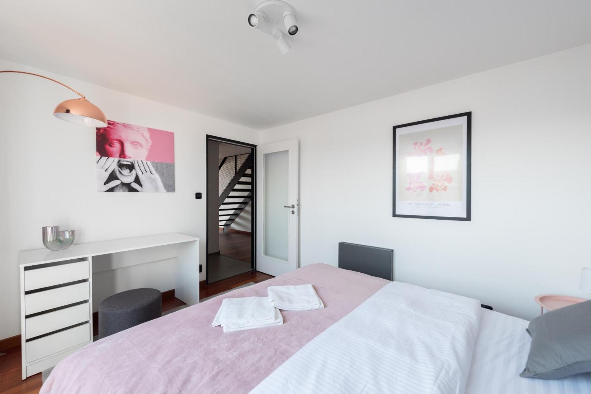 Apartments With Large Balcony, Parking Prague Luaran gambar