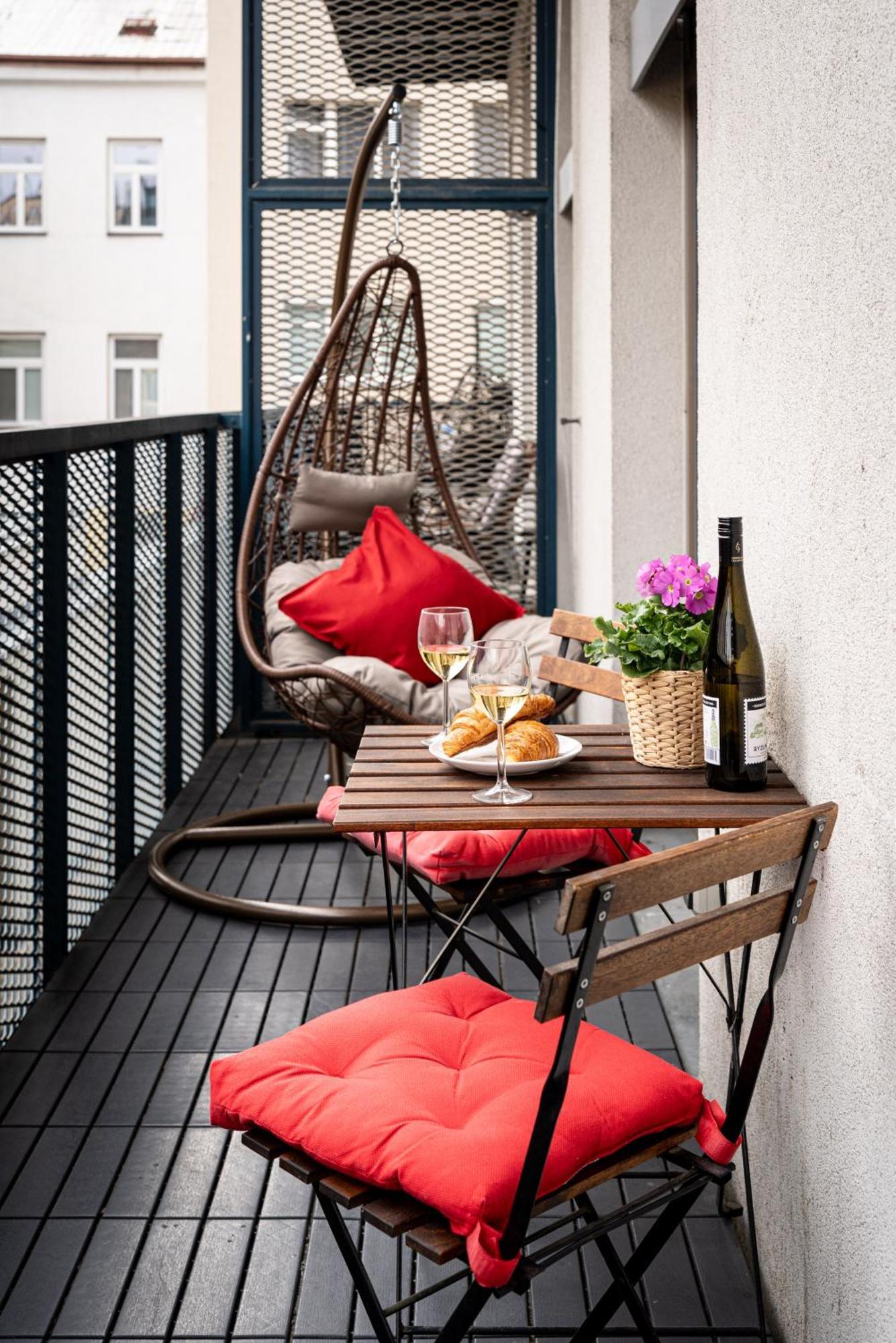 Apartments With Large Balcony, Parking Prague Luaran gambar