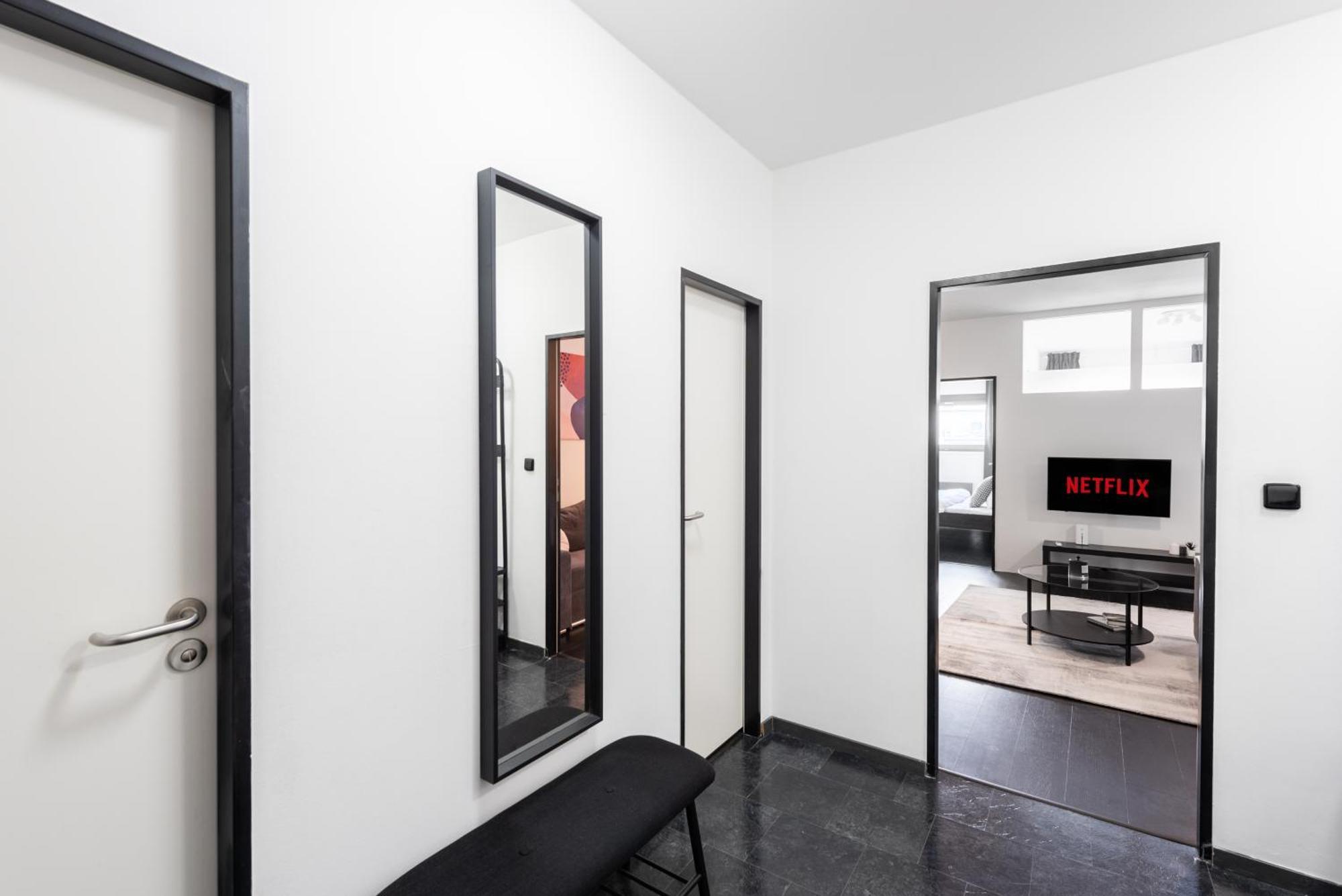 Apartments With Large Balcony, Parking Prague Luaran gambar