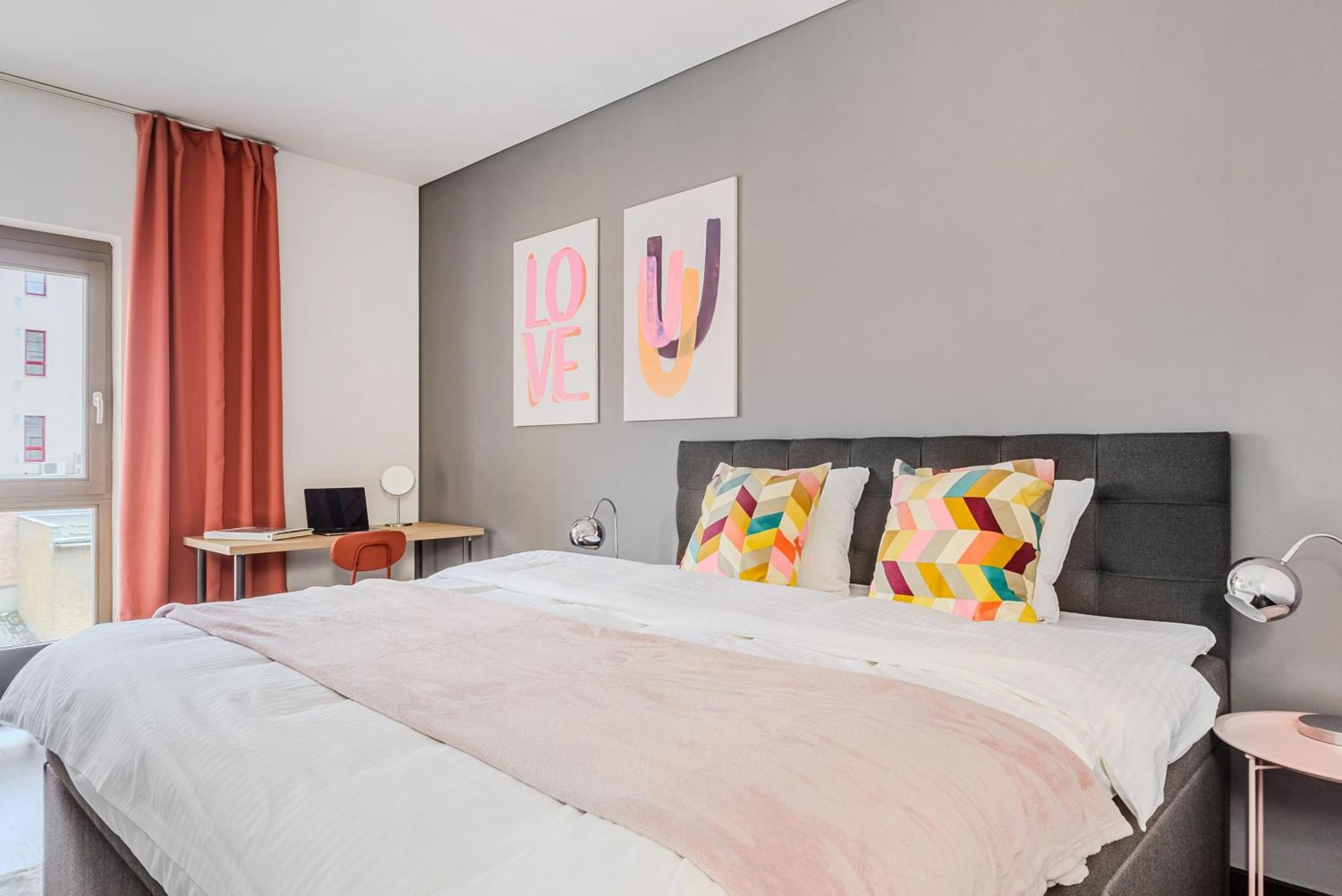 Apartments With Large Balcony, Parking Prague Luaran gambar